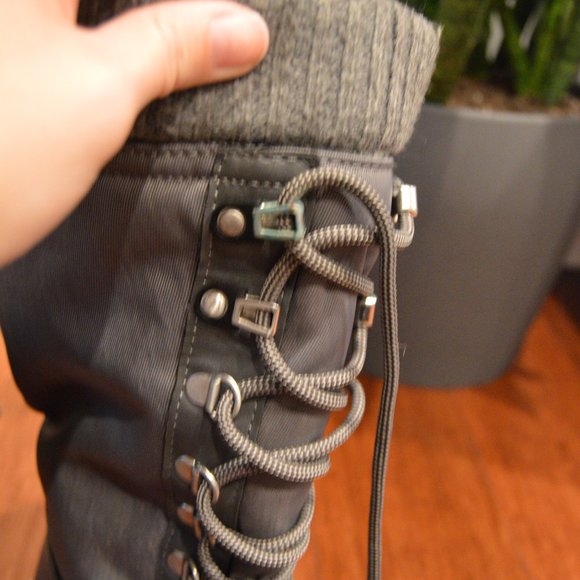 REDUCED!! ⬇️ Cougar Tall Grey Lace Up Snow Boots Size 7 | Size 7 - Picture 8 of 13